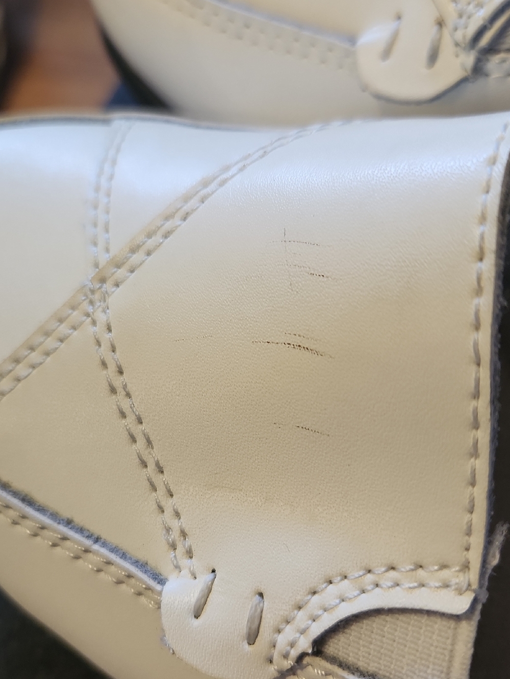 White Leather Womens Size 9 Loafers Dr Max Brand Slip On - Picture 9 of 11
